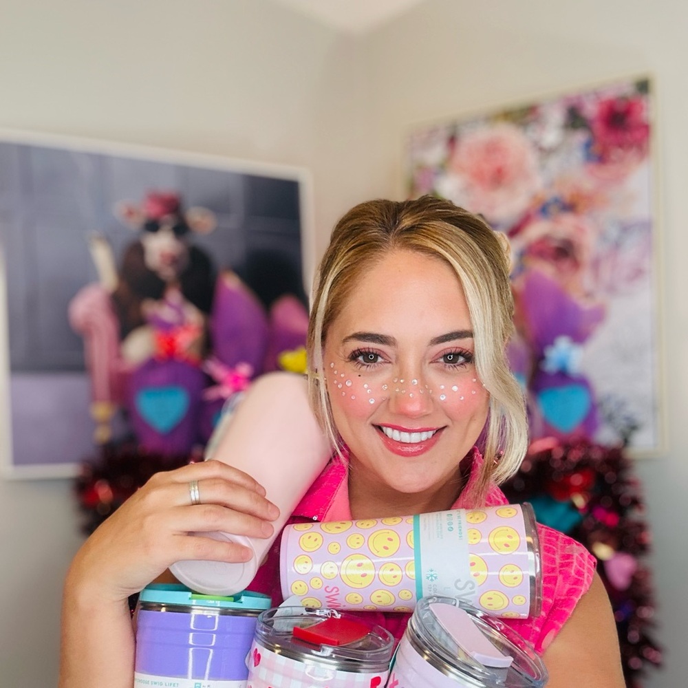 ⭐️NIA IS LIVE⭐️ - Picture 4 of 16